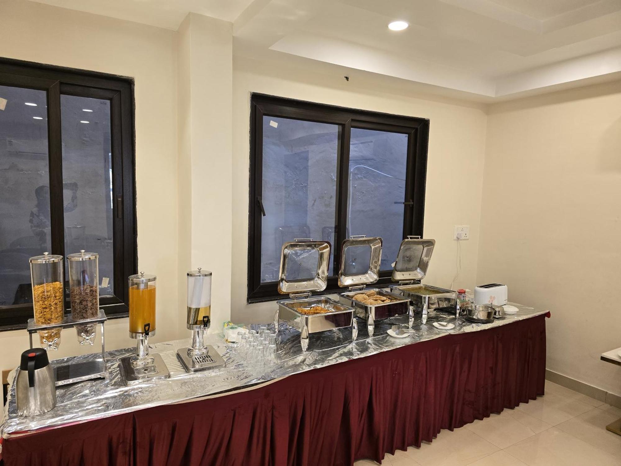 Omkar International --a Premium Luxury -- 5-star Feel At An Affordable Price -- 4*